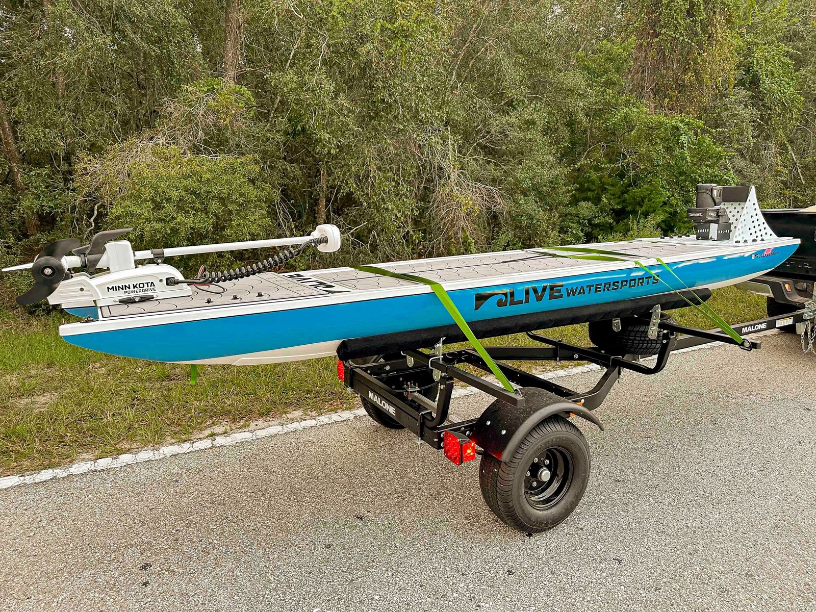 Malone MicroSport™ Off-Road 2 Kayak Trailer Package view 4